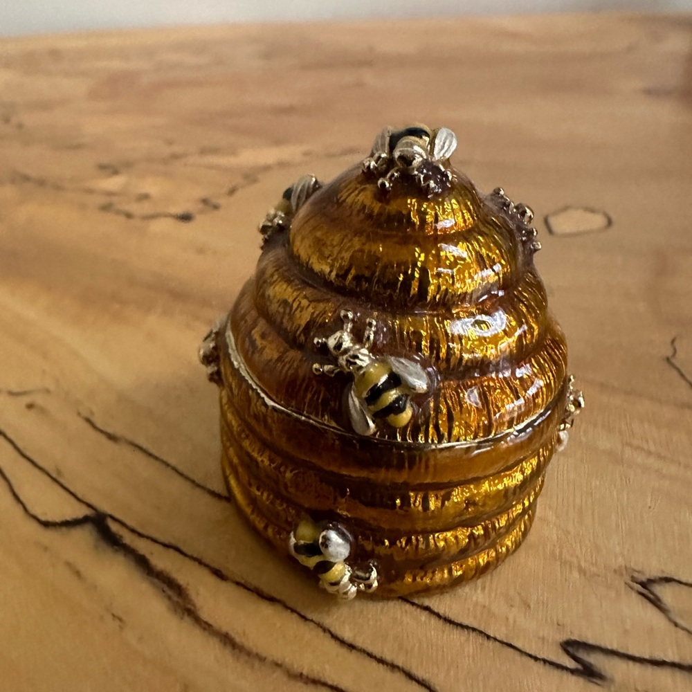 Bee Hive Keepsake Box
